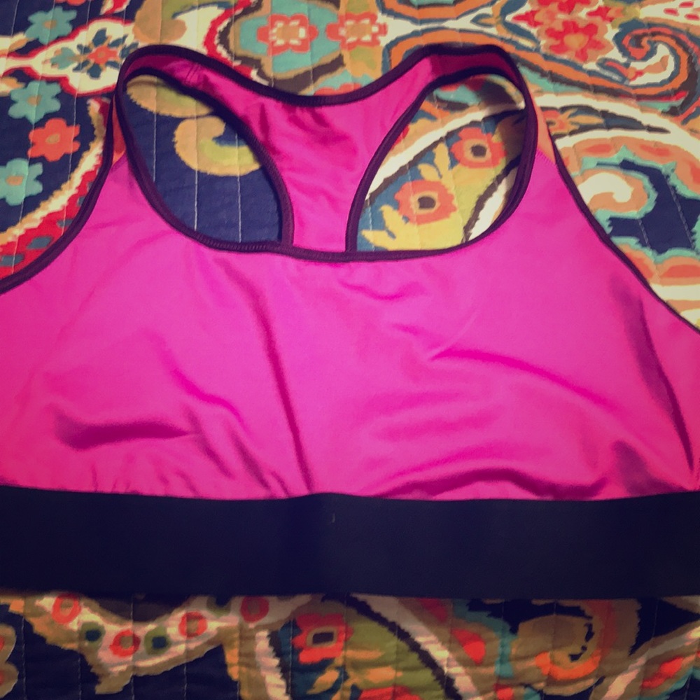 Sports bra